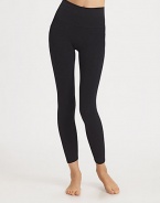Love your shape in these first-ever cotton shaping leggings.All-over slimmingTummy-targeted to flatten bellySeamless smoothing for a flawless lookOpaqueNon-binding leg band63% cotton/21% nylon/16% elastaneMachine washImported