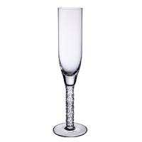 A thick, textured stem and generously sized bowl add eye-catching style to Villeroy & Boch's Urban Nature stemware. A thick, textured stem and generously sized bowl add eye-catching style to Villeroy & Boch's Urban Nature stemware.