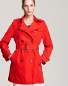 The traditional trench silhouette is updated in this BASLER coat, enriched in a red-hot hue to keep the gloom away even on the rainiest of days.