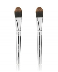 Go behind the scenes backstage at the biggest fashion shows and you'll find makeup artists using Dior's professional quality brushes. For face, eyes, lips and cheeks, these brushes are perfect for flawless, even blending. Go behind the scenes backstage at the biggest fashion shows and you'll find makeup artists using Dior's professional quality brushes. For face, eyes, lips and cheeks, these brushes are perfect for flawless, even blending.