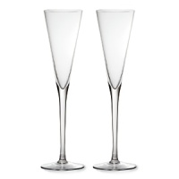 William Yeoward's Lillian Champagne Flutes evoke the style and glamour of the 1920s and 1930s when the new experience of cocktails and jazz was all the rage.