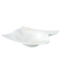 A modern canvas for everyday meals, the Bloom Sun bowl is artfully scribbled with golden florals for a look that's fresh – and in durable porcelain – not fussy. From the Villeroy & Boch dinnerware collection. A modern canvas for everyday meals, the Bloom Sun bowl is artfully scribbled with golden florals for a look that's fresh – and in durable porcelain – not fussy. From the Villeroy & Boch dinnerware collection.