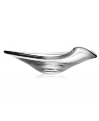 Easy elegance. Nambe's Smooth bowl curves and flows in sumptuous clear crystal, serving as artful accent and fruit or candy dish for the modern home. Easy elegance. Nambe's Smooth bowl curves and flows in sumptuous clear crystal, serving as artful accent and fruit or candy dish for the modern home.