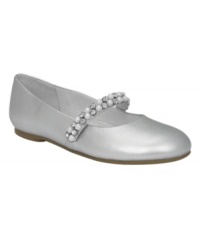 It's in the details. Pearl and rhinestone embellishments on these Nina shoes help her feet shine as much as the rest of her. It's in the details. Pearl and rhinestone embellishments on these Nina shoes help her feet shine as much as the rest of her.