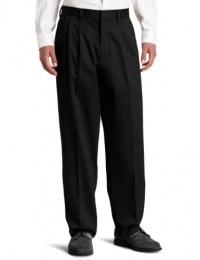 Docker's Men's Signature Khaki D4 Relaxed Fit Pleated Pant Docker's Men's Signature Khaki D4 Relaxed Fit Pleated Pant