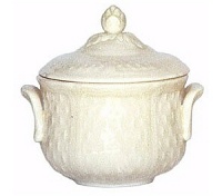 In 1821, Gien was founded for the purpose of bringing fine English earthenware manufacturing techniques to France. Pont Au Choux White is an ivory dinnerware collection with intricate inlaid design work. In 1821, Gien was founded for the purpose of bringing fine English earthenware manufacturing techniques to France. Pont Au Choux White is an ivory dinnerware collection with intricate inlaid design work.