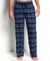 Stay toasty and cozy this season with these fleece PJ pants by Perry Ellis.