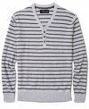 Retrofit brings you all the advantages of a vintage knit-an authentic Y-neck silhouette, the perfect stripe pattern-here in a machine washable sweater made of soft and sturdy cotton.