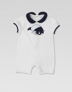 An embroidered whale patch with GG print adds a splash of color to this cozy one-piece for baby.Peter Pan collar with silk pipingShort sleevesBack snapsBottom snaps92% cotton/8% elastaneHand washMade in Italy Please note: Number of snaps may vary depending on size ordered. 