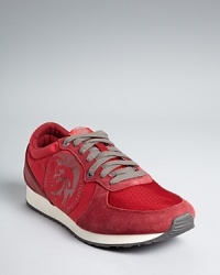A classic running shoe shape and design that's marked with a bold graphic and Only the brave on the side. A classic running shoe shape and design that's marked with a bold graphic and Only the brave on the side.
