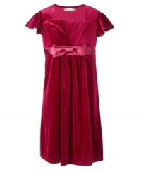 A red velvet confection. Update her party-ready look with this sweet Speechless dress. A red velvet confection. Update her party-ready look with this sweet Speechless dress.