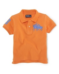 A classic polo in breathable cotton mesh is given a modern, sporty edge with Dual Match embroidery and a twill 3 patch on the sleeve for in-the-game authenticity. A classic polo in breathable cotton mesh is given a modern, sporty edge with Dual Match embroidery and a twill 3 patch on the sleeve for in-the-game authenticity.
