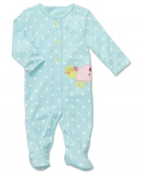 Cute and cozy footed sleeper by Carter's. Cute and cozy footed sleeper by Carter's.