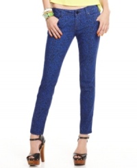 Wear your swagger on your jeans with these skinnies from Tinseltown! Designed in a bright leopard print, this style is totally electric! Wear your swagger on your jeans with these skinnies from Tinseltown! Designed in a bright leopard print, this style is totally electric!