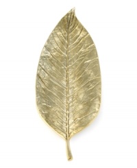 Serve the main course in natural splendor with this large Gold Leaf platter, featuring inspired detail and a brilliant gold-lacquer finish by Martha Stewart Collection. Serve the main course in natural splendor with this large Gold Leaf platter, featuring inspired detail and a brilliant gold-lacquer finish by Martha Stewart Collection.
