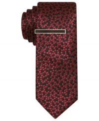 Steer away from standard stripes toward the updated pattern of this Alfani RED patterned tie. Steer away from standard stripes toward the updated pattern of this Alfani RED patterned tie.