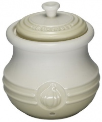 Le Creuset Stoneware Garlic Keeper, Dune Le Creuset Stoneware Garlic Keeper, Dune