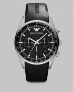 A smooth, logo-embossed rubber strap lends contemporary style to this classic chronograph design, in a stainless steel case with a black matte finish.Chronograph movementRound bezelWater resistant to 5ATMDate display at 5 o'clock Second handStainless steel case: 43mm(1.69)Rubber strap braceletImported