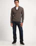 Simple elegance defines this smooth v-neck pullover crafted in superior wool.V-neckRibbed collar, cuffs and hemWoolMachine washImported