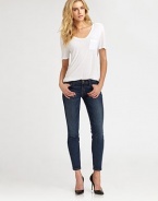 Classic rail-straight denim, finished with just a hint of stretch and a sophisticated crop. THE FITSlim fitRise, about 8Inseam, about 27THE DETAILSZip flyFive-pocket style98% cotton/2% elastaneMachine washMade in USA of imported fabricModel shown is 5'9 (175cm) wearing US size 4.