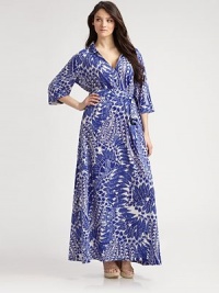 An abstract print. A feminine neckline. A belted silhouette. This flattering style has it all. Collar neckThree-quarter sleevesButton frontEmpire waistBelted designAbout 45 from natural waist95% rayon/5% elastaneMachine washImported An abstract print. A feminine neckline. A belted silhouette. This flattering style has it all. Collar neckThree-quarter sleevesButton frontEmpire waistBelted designAbout 45 from natural waist95% rayon/5% elastaneMachine washImported