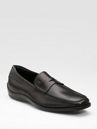 An elegant penny loafer style is crafted in Italy with a smooth leather finish and fine attention to detail. Leather lining Padded insole Rubber sole Made in Italy An elegant penny loafer style is crafted in Italy with a smooth leather finish and fine attention to detail. Leather lining Padded insole Rubber sole Made in Italy