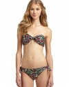 THE LOOKAbstract print with metallic touchesBandeau top gathered by a center knotPadded cups with side boningBack clasp closureTHE MATERIAL80% nylon/20% spandexFully linedCARE & ORIGINHand washImportedPlease note: Bikini bottom sold separately. 