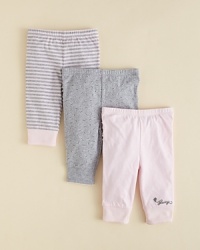 The comfy cotton leggings with a 3-tiered ruffle bottom presents an irresistibly cute way to embellish your newborn's everyday style. The comfy cotton leggings with a 3-tiered ruffle bottom presents an irresistibly cute way to embellish your newborn's everyday style.