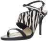 Guess Women's Avianoly Platform Sandal,Black,6.5 M US