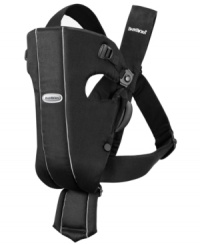 Take your baby with you wherever you go: the Original Baby Bjorn makes it an easy, handsfree experience. Take your baby with you wherever you go: the Original Baby Bjorn makes it an easy, handsfree experience.