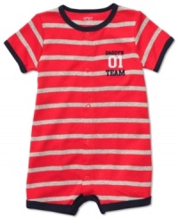 He will be daddy's biggest fan in this adorable Carter's striped onesie. Snaps at front and leg openings for easy changes. He will be daddy's biggest fan in this adorable Carter's striped onesie. Snaps at front and leg openings for easy changes.