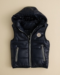 From smooth and sateen to denim print, this cool vest channels a retro vibe through Deisel's thoroughly modern sensibilities. From smooth and sateen to denim print, this cool vest channels a retro vibe through Deisel's thoroughly modern sensibilities.