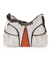 Skip Hop's Versa diaper tote keeps up with you and baby all day with chic style and intuitive design! Skip Hop's Versa diaper tote keeps up with you and baby all day with chic style and intuitive design!