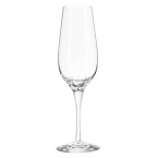 Astra is a wine glass collection for today, featuring big, generous bowls to bring out the bouquet and flavor of the wine. For me, functional, handsome glasses designed to enhance your enjoyment of the wine are synonymous with quality of life, says Martti Rytkönen, who found his inspiration for the new series during a trip to Italy. Astra is about style and elegance, with a dash of excitement added by the optical star décor in the bottom of the glass.