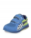 Lightweight, durable and with plenty of cushioning, it will keep your little runner going strong all day long.