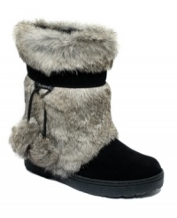 Frozen feet? Bearpaw's got what you need. The Tama II boots boast a furry frame and on-trend tassel details. Frozen feet? Bearpaw's got what you need. The Tama II boots boast a furry frame and on-trend tassel details.