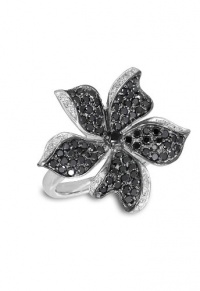 Effy Jewlery Caviar Black and White Diamond Flower Ring, 1.16 TCW Ring size 7