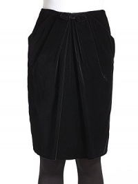 THE LOOKWide, reinforced waistbandFront pleatsFront center bow detailSide slit pocketsFully linedTHE FITAbout 23 longTHE MATERIAL75% rayon/25% silkCARE & ORIGINDry cleanMade in Italy THE LOOKWide, reinforced waistbandFront pleatsFront center bow detailSide slit pocketsFully linedTHE FITAbout 23 longTHE MATERIAL75% rayon/25% silkCARE & ORIGINDry cleanMade in Italy