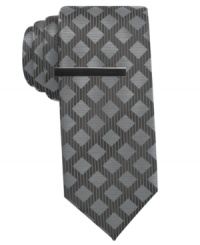 The regimented grid pattern of this Alfani silk tie adds unexpected flair to your evening-ready attire. The regimented grid pattern of this Alfani silk tie adds unexpected flair to your evening-ready attire.