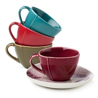 This colorful botanical, a perfect accompaniment to solids, reflects DVF style inspired by nature. Its large-scale flowers with exaggerated petals bring garden whimsy to the table. This colorful botanical, a perfect accompaniment to solids, reflects DVF style inspired by nature. Its large-scale flowers with exaggerated petals bring garden whimsy to the table.
