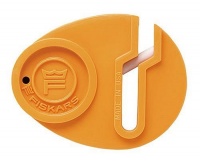 Fiskars 98547097 SewSharp Scissors Sharpener Fiskars 98547097 SewSharp Scissors Sharpener