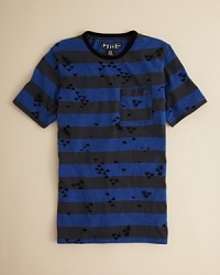 Volcom's crewneck tee features wide stripes, an oversized chest pocket and abstract triangle prints for a cool off-the-cuff summer look. Volcom's crewneck tee features wide stripes, an oversized chest pocket and abstract triangle prints for a cool off-the-cuff summer look.