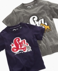 The crisp, standout style of this LRG tee will make him happy to stick his neck out. The crisp, standout style of this LRG tee will make him happy to stick his neck out.