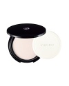 An extraordinarily smooth powder that matches every skin tone. Maintains foundation finish while keeping skin moist. Applies as an even, light veil that minimizes the appearance of lines and pores. Contains Super Oil-Absorbing Powder to absorb excess oil and prevent makeup from creasing for a beautiful finish that lasts all day.