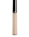 More than a mere gloss. Concentrated high-definition color, fusing shine, comfort and lasting hold. Inspired by icons of the cinema. Giorgio Armani re-introduces glamor with Gloss d'Armani. Gloss d'Armani's flexible velvet applicator adds volume and contours instantly and effortlessly with an expert touch.Color-Fil Shine technology, with a translucent base that traps pigments and pearlescent particles for a hydrated, silky smooth feeling without any stickiness.