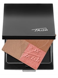 This customizable face color trio marries Bronzers Golden and Golden Tan with Blush Natural for your perfectly brightened complexion and lit-from-within look. Compact sold separately. Made in Italy.