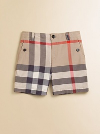 Classic checks blown way up are both handsome and sporty on pure cotton shorts.Elasticized back waist with single button and belt loopsZip flyFlat frontAngled button pocketsBack button-flap pocketsCottonMachine washImported Classic checks blown way up are both handsome and sporty on pure cotton shorts.Elasticized back waist with single button and belt loopsZip flyFlat frontAngled button pocketsBack button-flap pocketsCottonMachine washImported