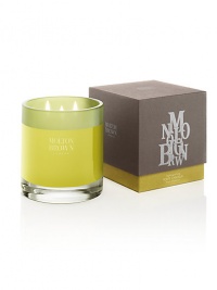 A melodious plume. A harmony of scent. Breathe in the calming aroma of nightingale song, blending lily of the valley, violet leaf, rose, jasmine and patchouli. A candle ideal for those seeking a fresh scent that relieves the stresses of the day. Burn time to 50-60 hrs. A melodious plume. A harmony of scent. Breathe in the calming aroma of nightingale song, blending lily of the valley, violet leaf, rose, jasmine and patchouli. A candle ideal for those seeking a fresh scent that relieves the stresses of the day. Burn time to 50-60 hrs.