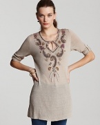 This striking BASLER knit boasts a deep neckline with delicate details for a look that makes elegance easy.