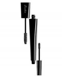 Following the success of the Le 2 mascara, Guerlain introduces a new weapon of seduction: Le 2 Volume. This double brush tool is increasing its wealth of talents to bring us outrageous volume and dramatic curl. Brush one boosts volume and curl for high drama lashes, while revolutionary brush two strengthens curl and intensifies color with a deep black lacquer. 